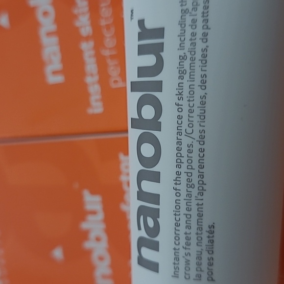 Nanoblur instant skin perfector, 30 ml. - Picture 2 of 5